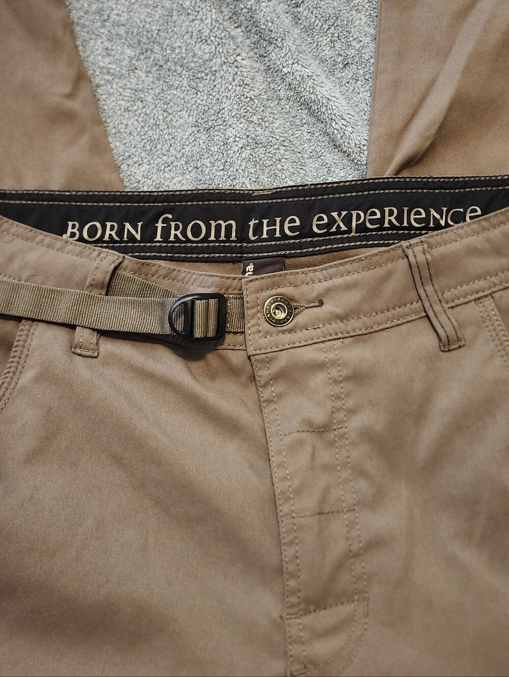 Prana Women’s Khaki Hiking Travel Pants 32x32 Button Up Legs Ventilated Outdoor - Picture 4 of 11